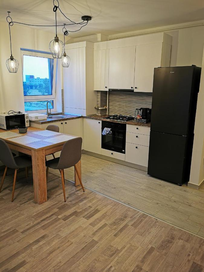 Teo Apartment Braşov Esterno foto